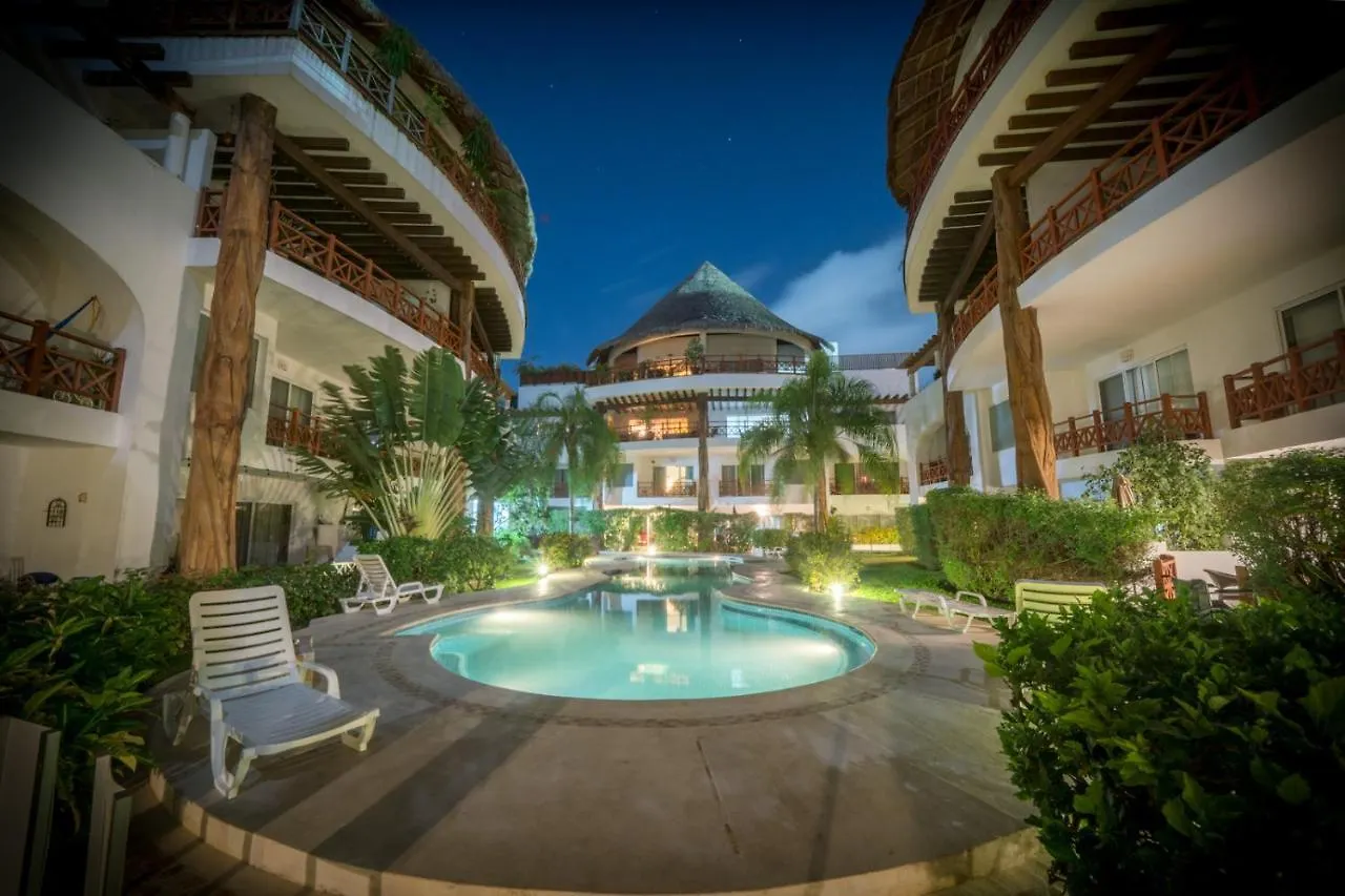 2 Bedroom Condo With Pool & Gym - Calm Near To The Beach - At Quadra Alea - Xaman 201 Playa del Carmen
